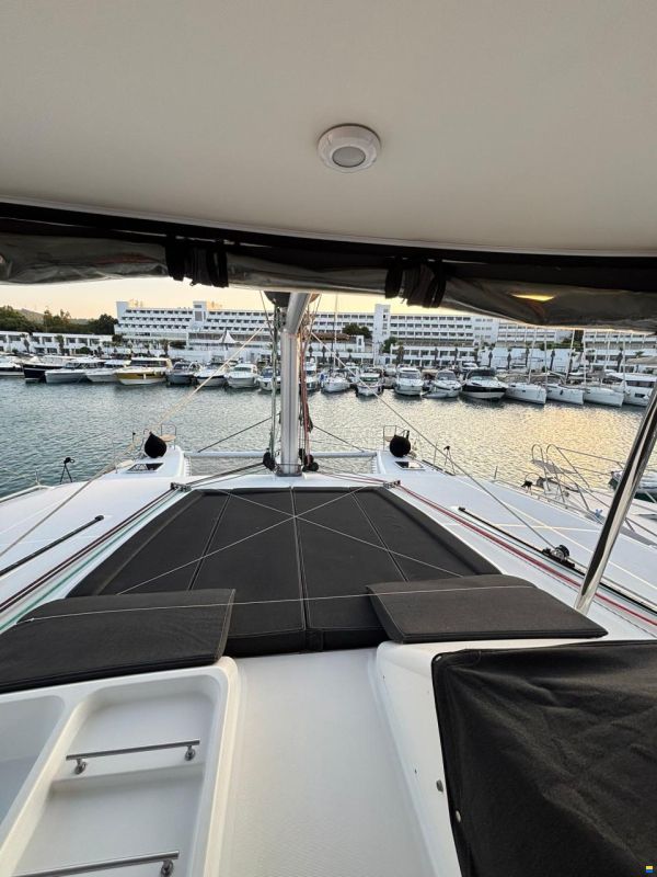 Lagoon 450F