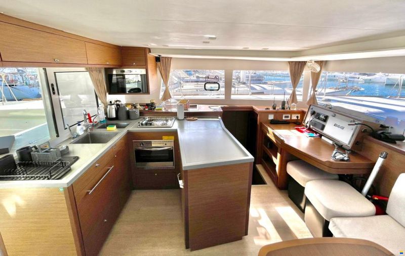 Lagoon 450F