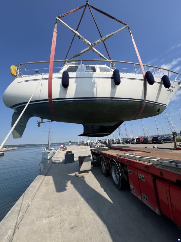 Nauticat 32