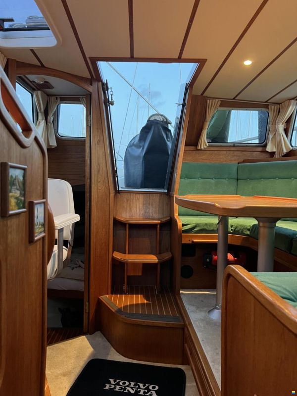 Nauticat 32