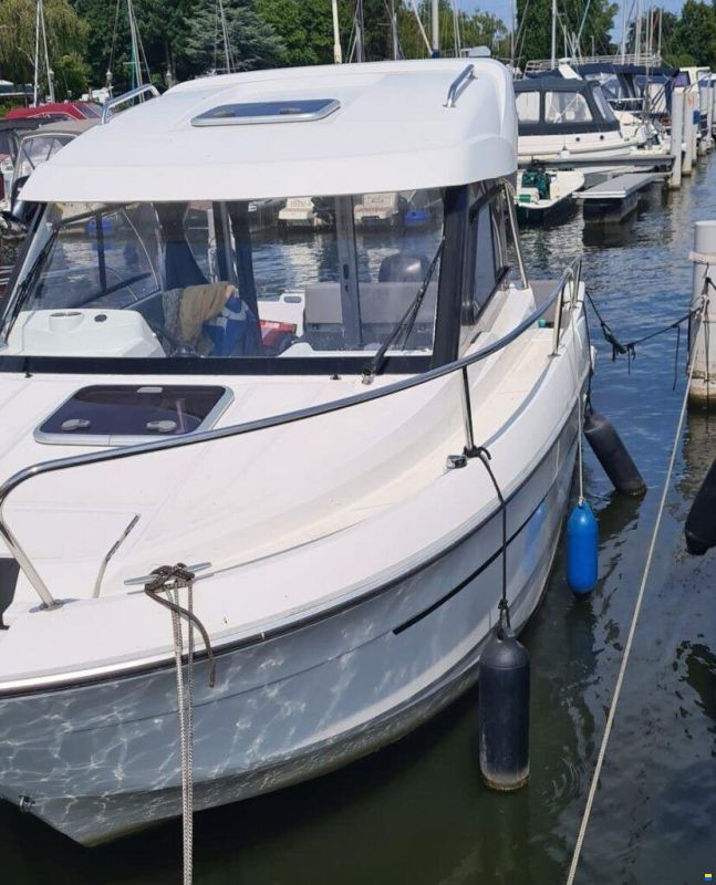 Antares Yachts Antares 6