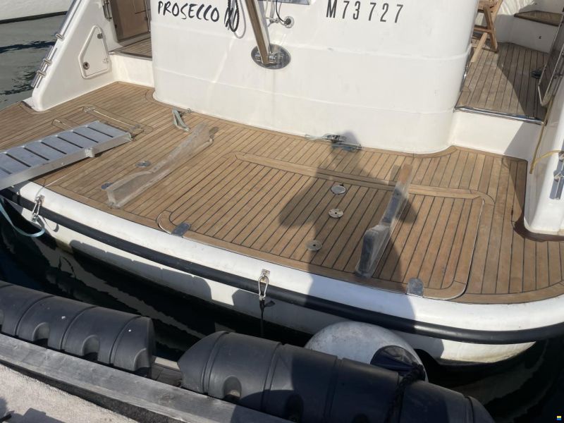 Fairline Squadron 52