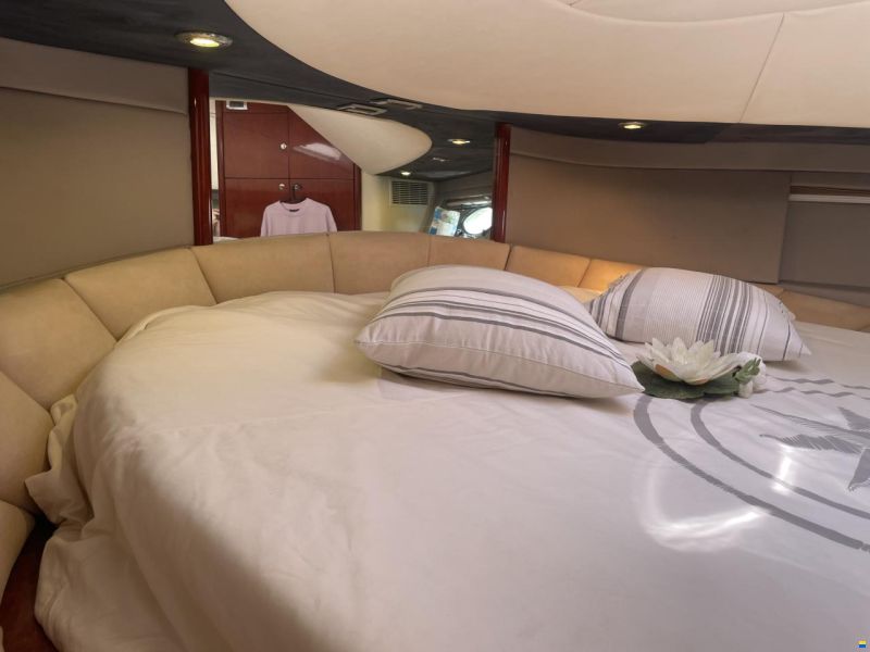 Fairline Squadron 52