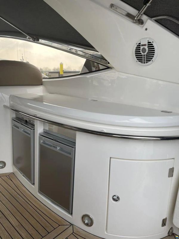 Sunseeker Portofino 46