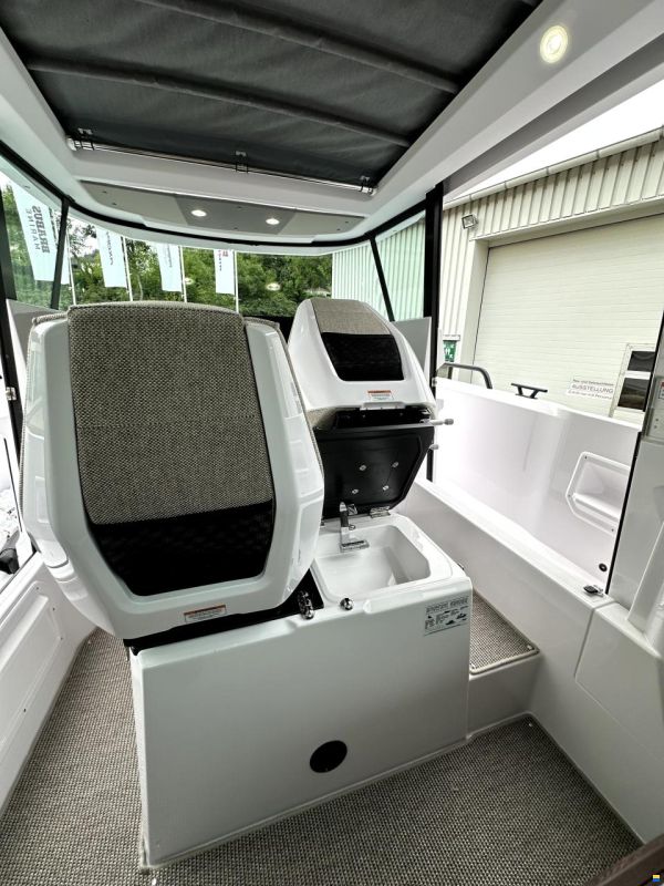 Axopar 29 Cross Cabin