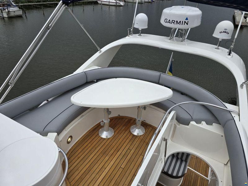 Fairline Phantom 43 Fly