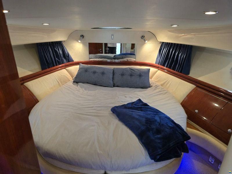 Fairline Phantom 43 Fly