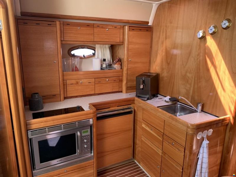 Bavaria 42 HT