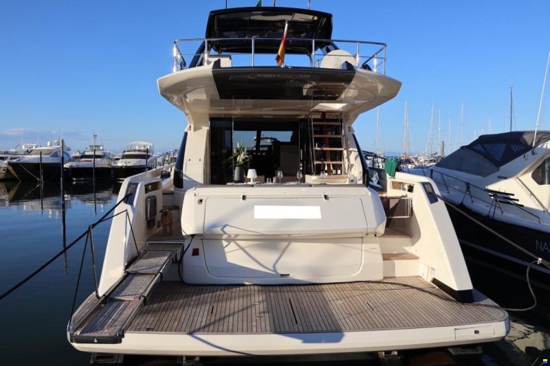 Ferretti 670 fly