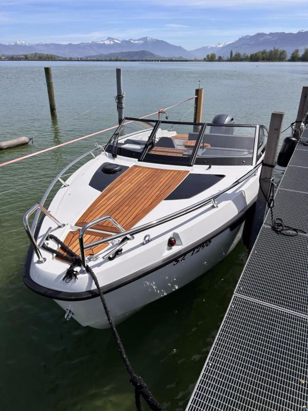 Yamarin 63 Day Cruiser