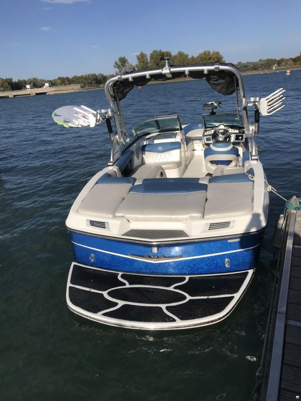 MasterCraft X 10