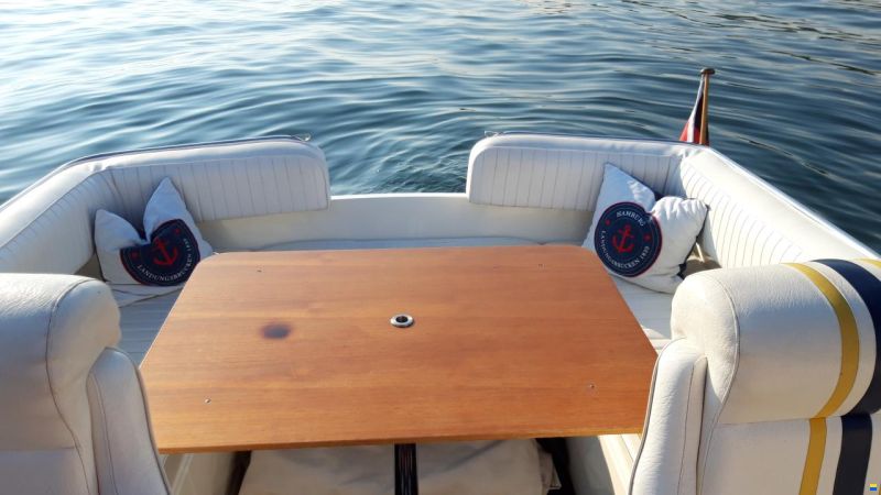 Fairline Weekend 21