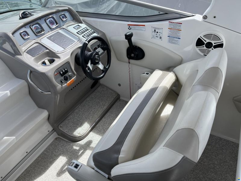 Chaparral 270 Signature