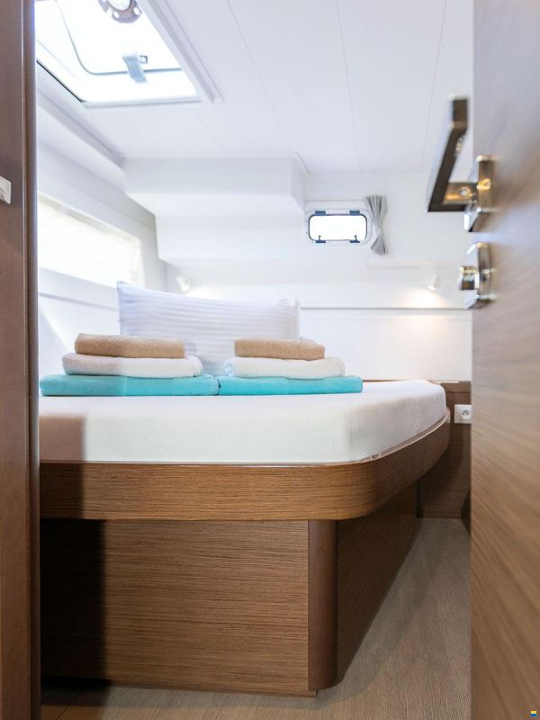 Lagoon 40