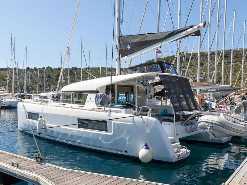 Lagoon 40