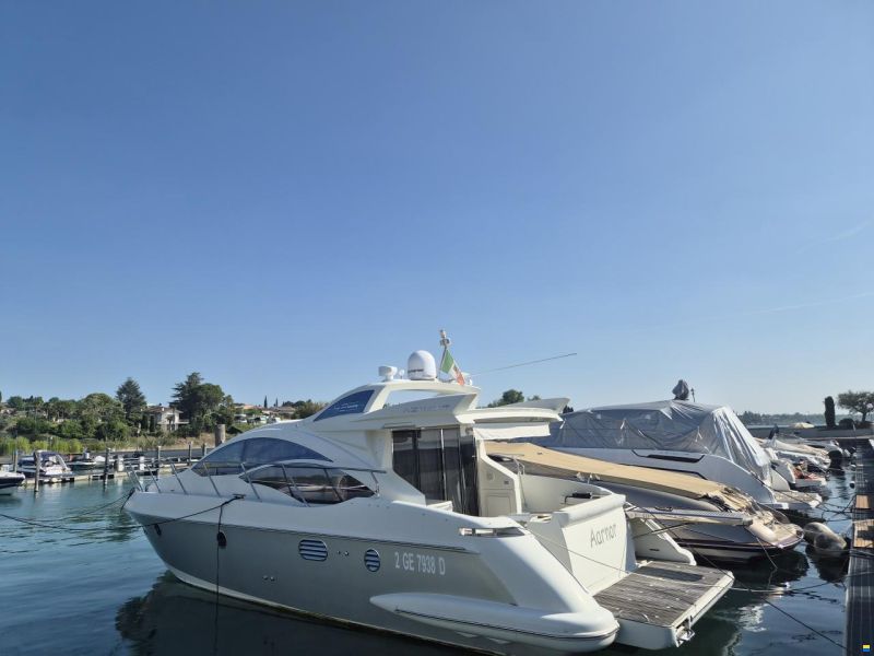 Azimut 43S