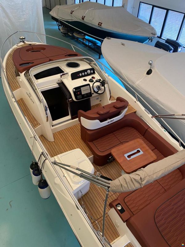 Cranchi endurance 30