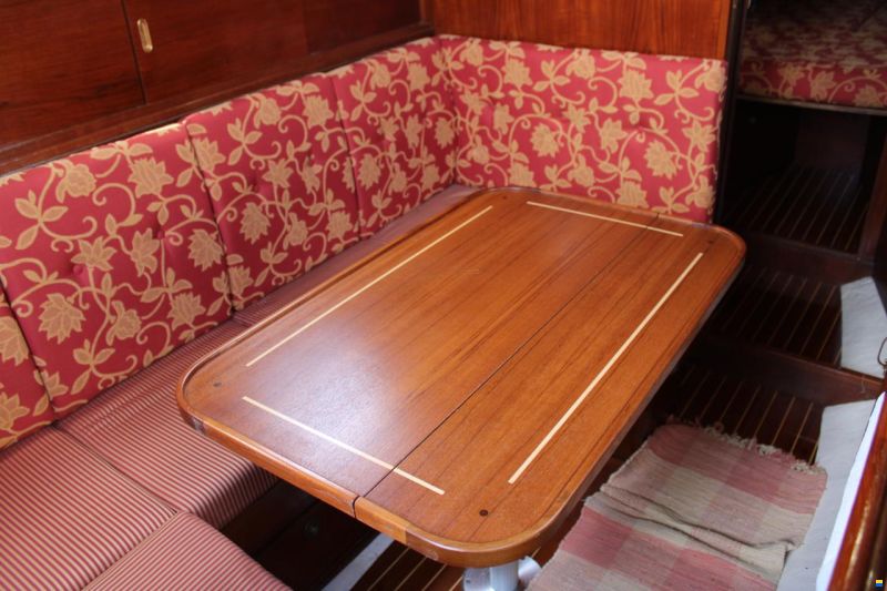 Great Dane GD 28