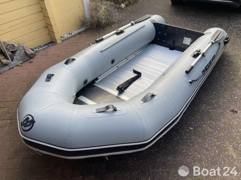 Mercury Quicksilver 320 Sport