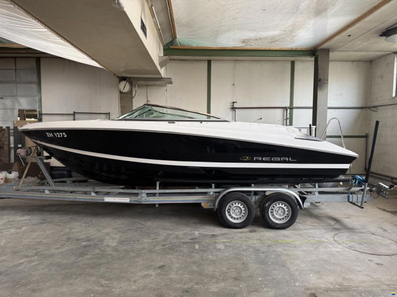 Regal 2200