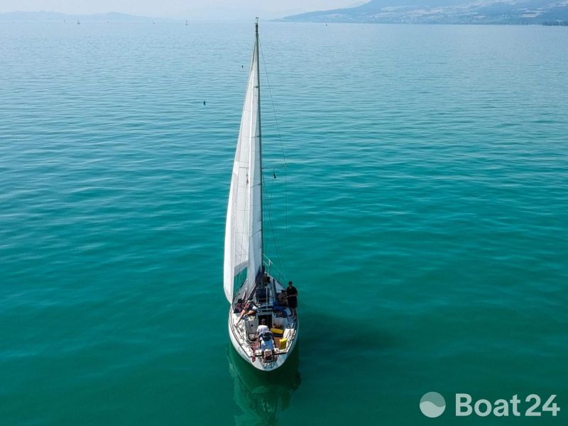 Dufour 35