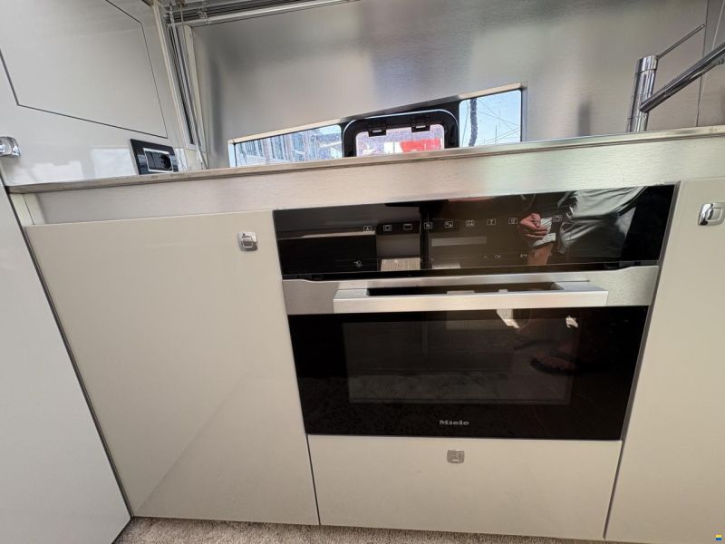 Sessa Fly 42