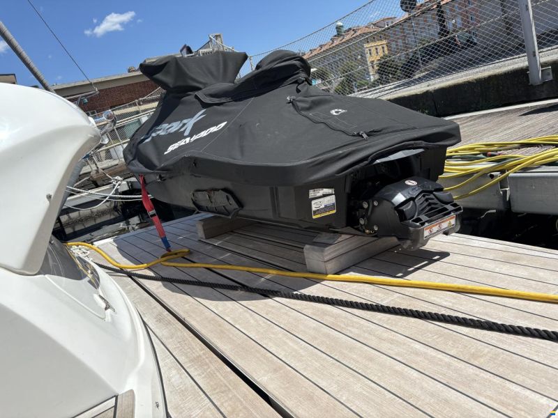 Sessa Fly 42