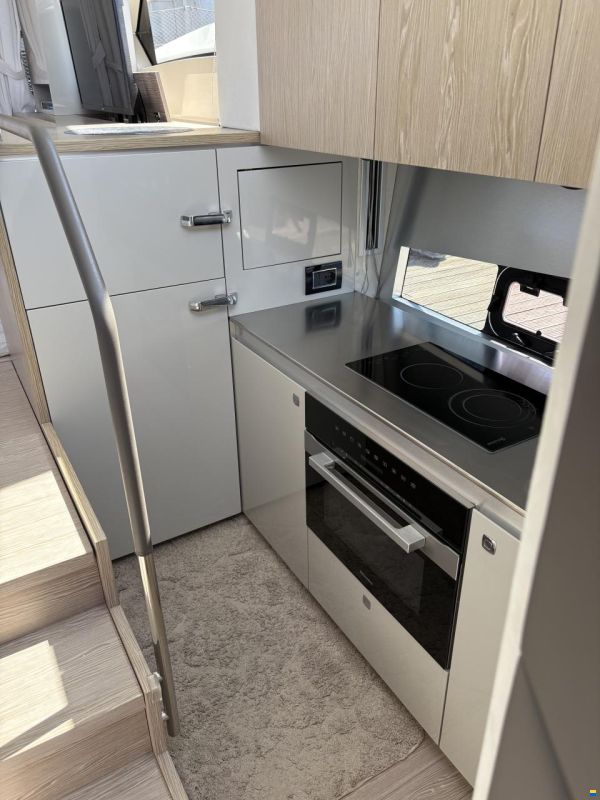 Sessa Fly 42