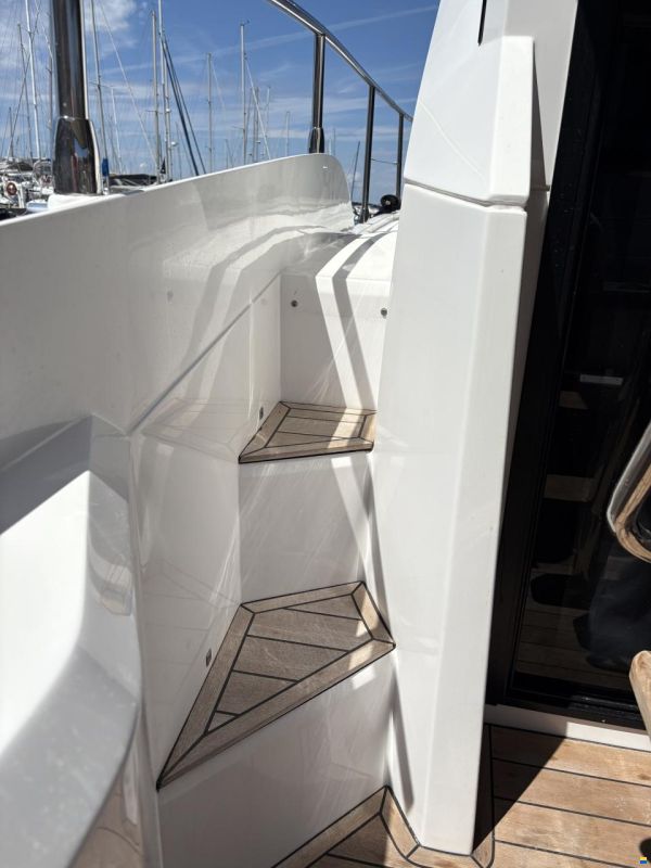 Sessa Fly 42