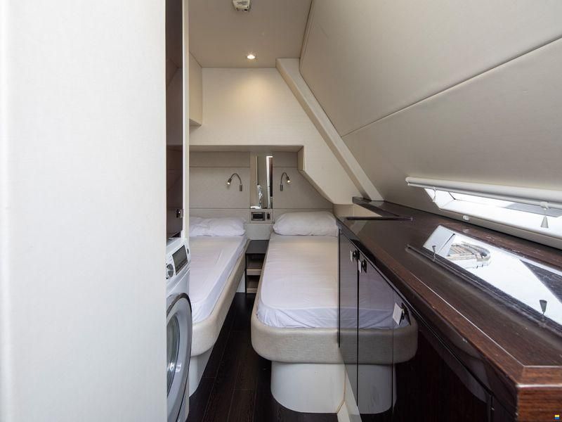 Sunseeker Manhattan 66