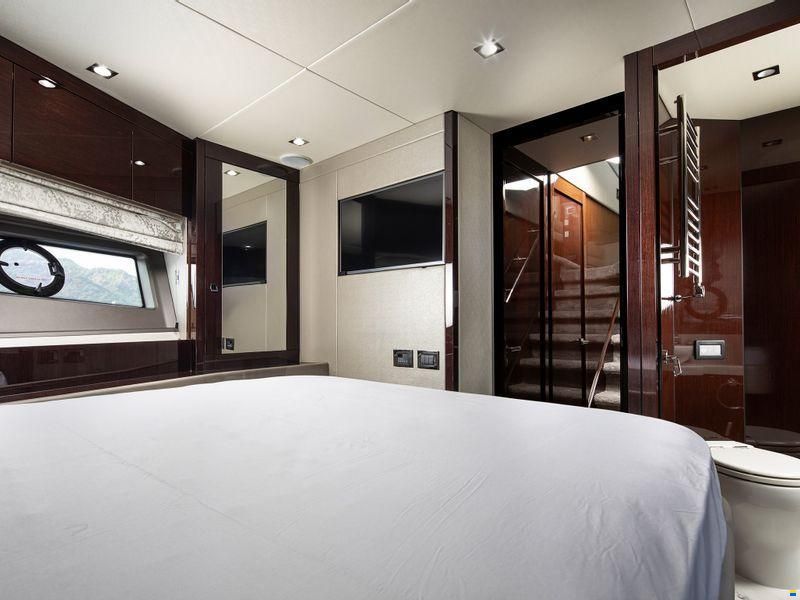 Sunseeker Manhattan 66