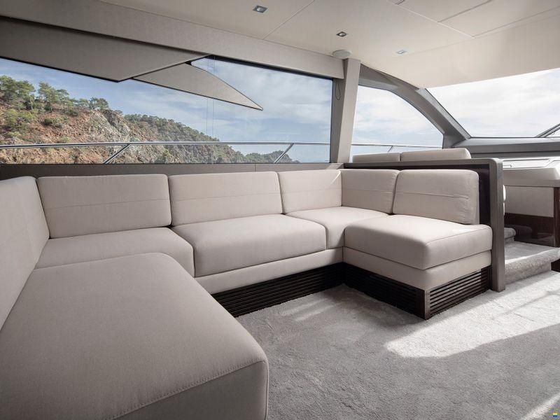 Sunseeker Manhattan 66