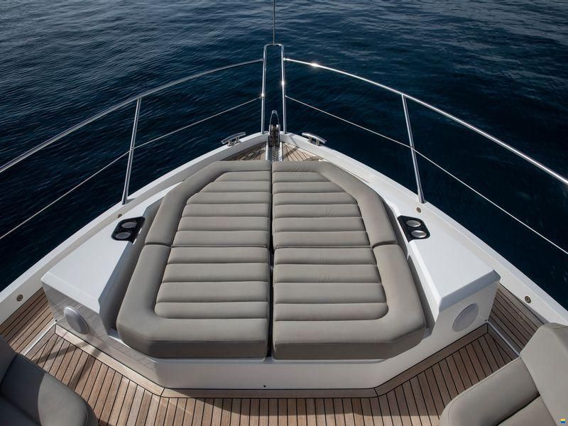 Sunseeker Manhattan 66