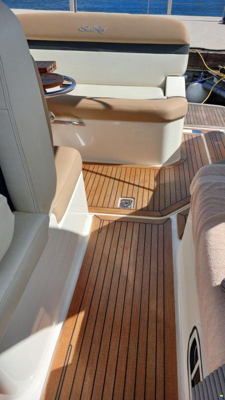 Sea Ray Sundancer 265