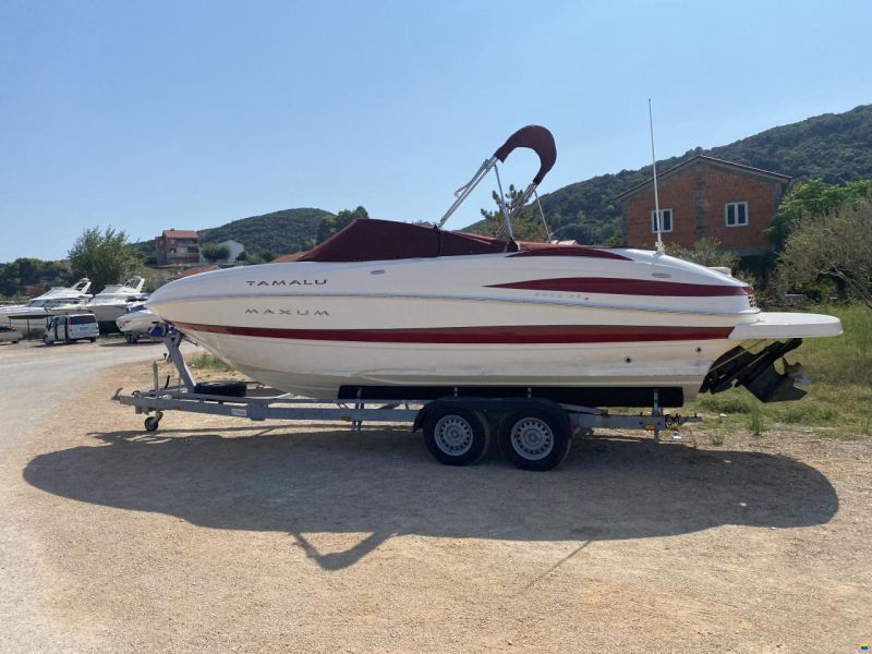 Maxum 2400 SC3