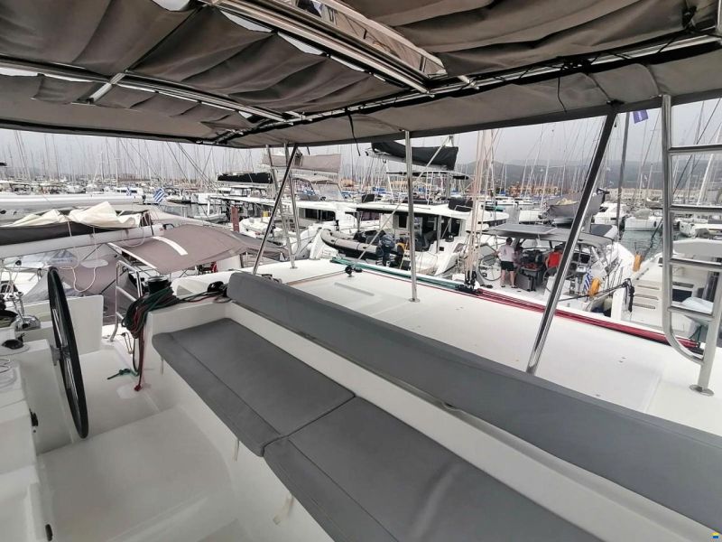 Lagoon 450F