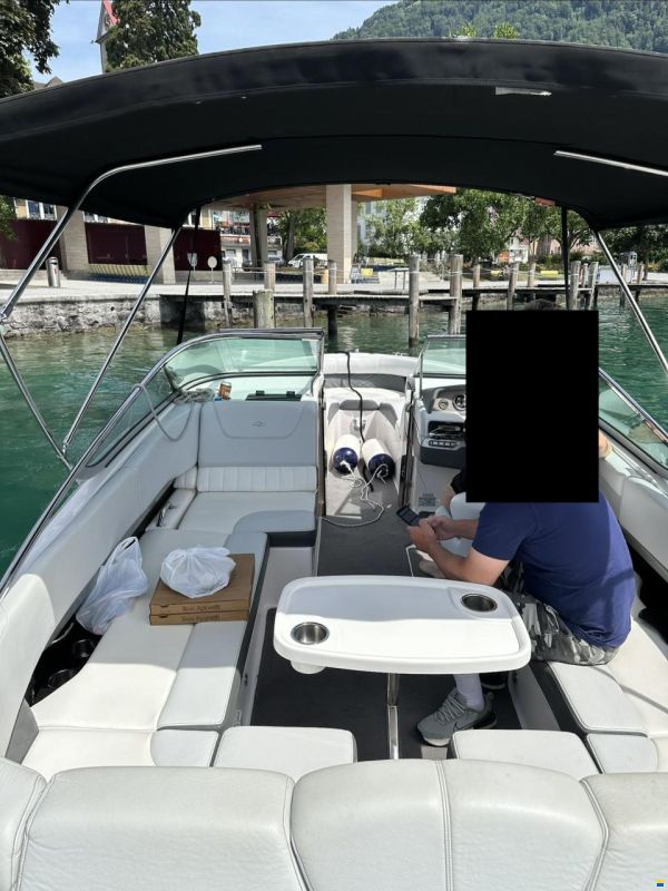 Regal 2300 Bowrider