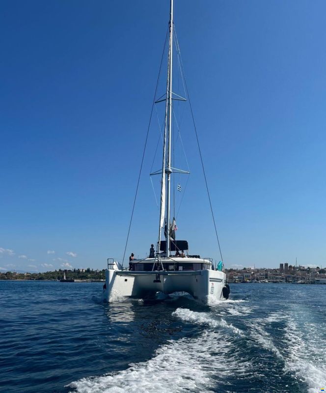 Lagoon 450F