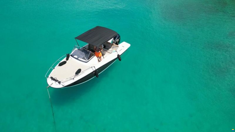 Quicksilver 675 Sundeck
