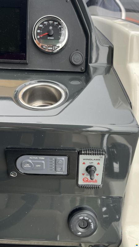 Quicksilver 675 Sundeck