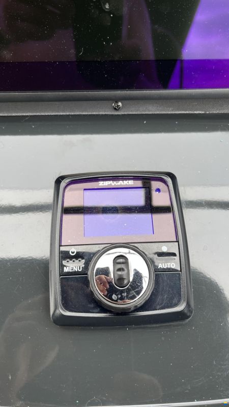 Quicksilver 675 Sundeck