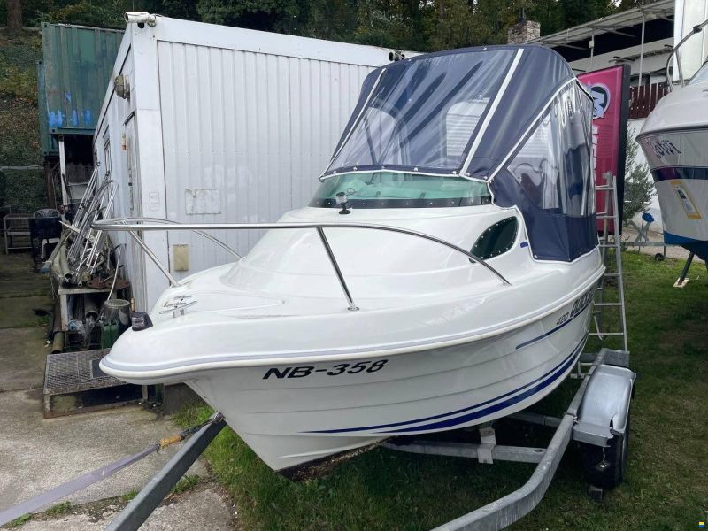 Quicksilver 420 CABIN