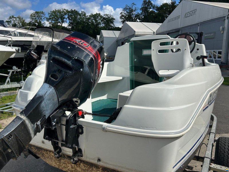 Quicksilver 420 CABIN