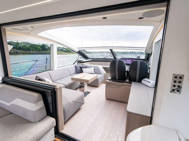 Sunseeker Predator 60 Evo
