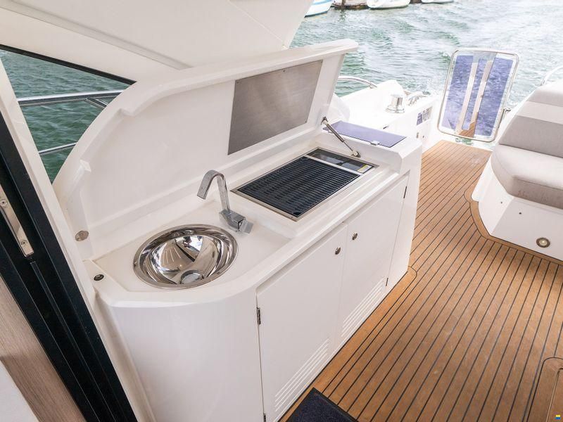 Sunseeker Predator 60 Evo