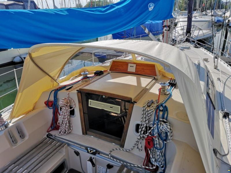 Beneteau First 35