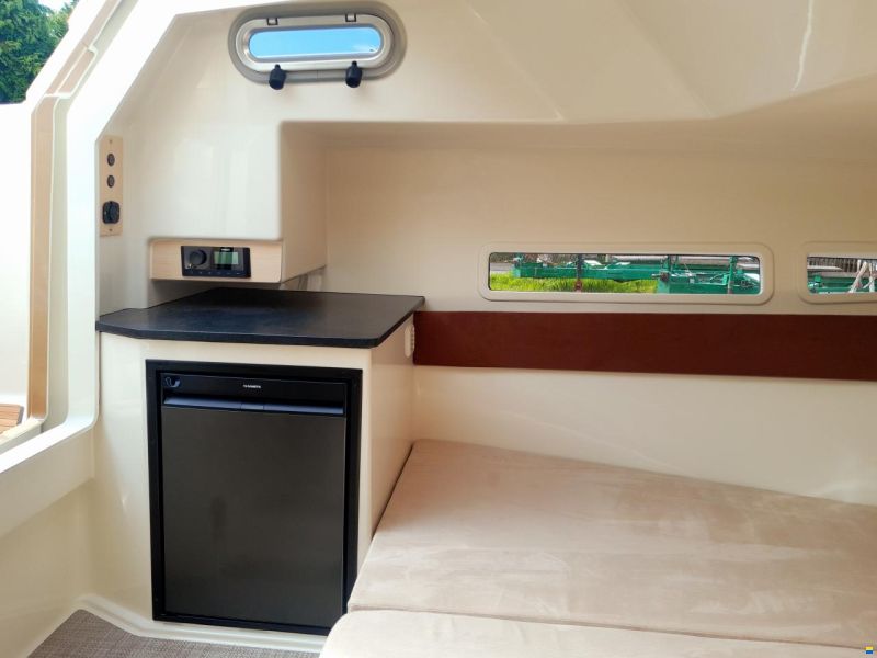 Atlantic Marine 690 Sun Cruiser