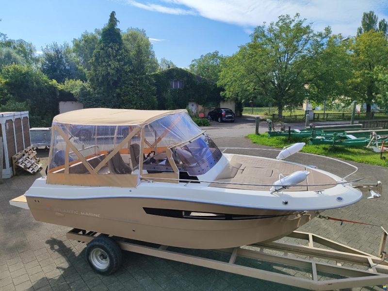 Atlantic Marine 690 Sun Cruiser