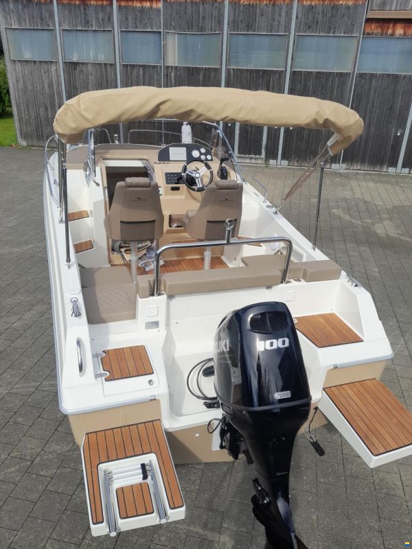 Atlantic Marine 690 Sun Cruiser