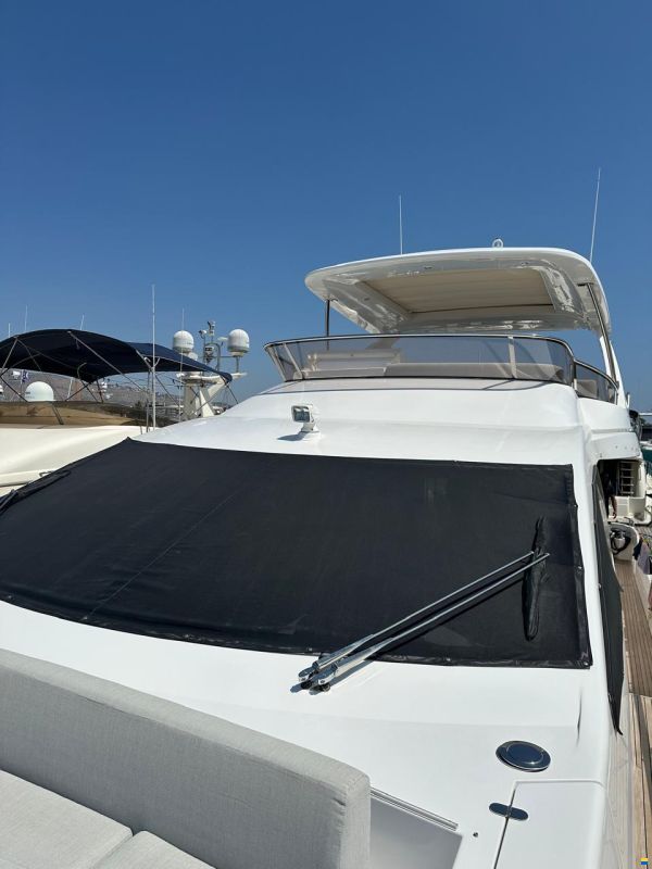 Azimut Flybridge 72